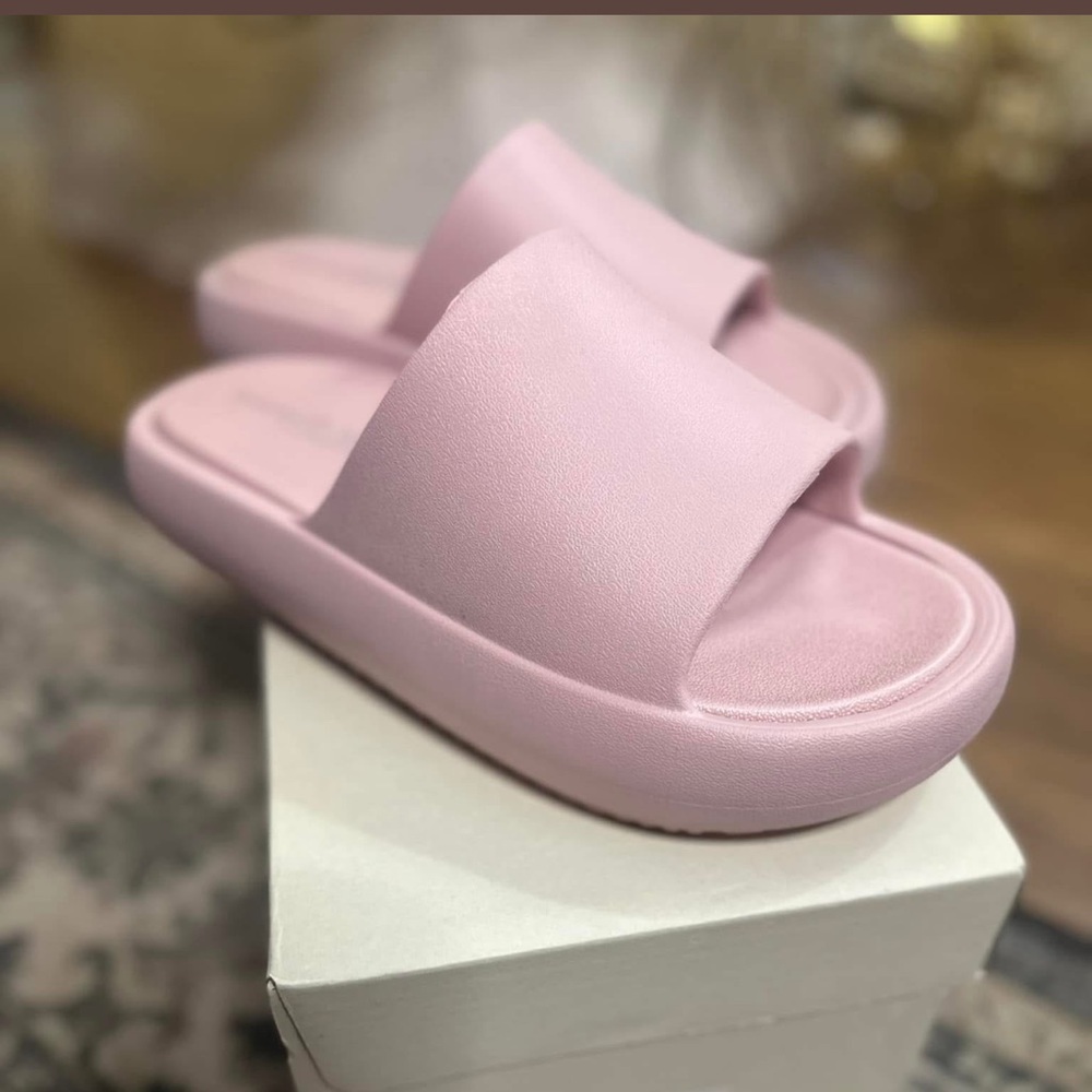 Beach Slides (L Slides) size 8W